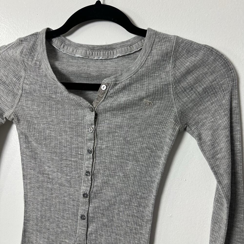 Abercrombie & Fitch Y2K Style Henley Top Gray Womens Size XS 2000s